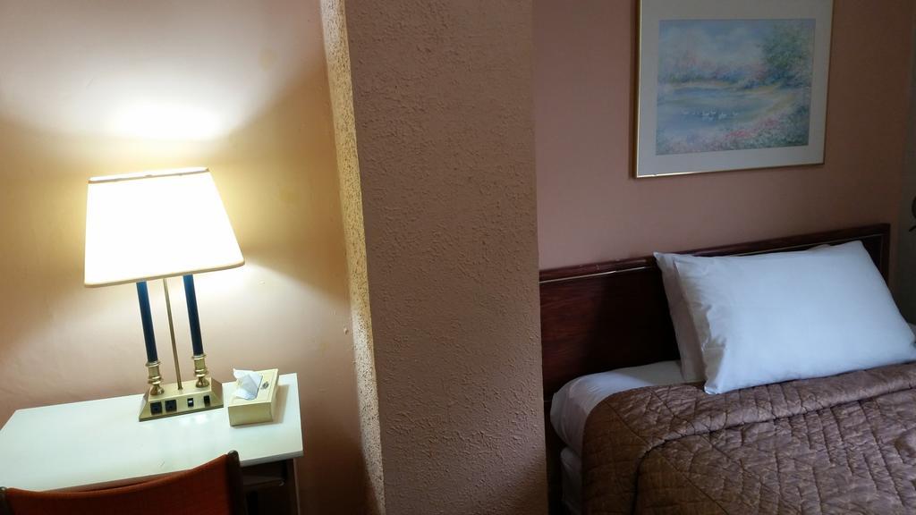 أوتاوا A Voyageur'S Guest House الغرفة الصورة