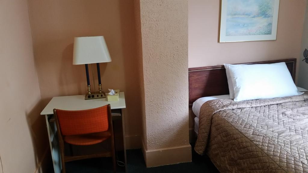 أوتاوا A Voyageur'S Guest House الغرفة الصورة