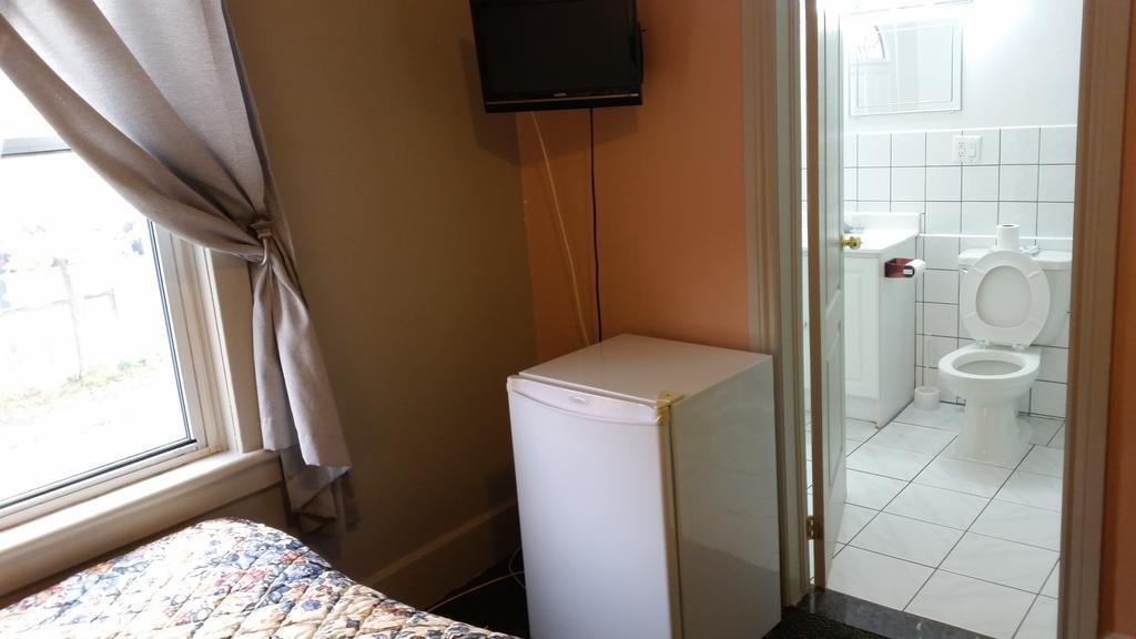 أوتاوا A Voyageur'S Guest House المظهر الخارجي الصورة